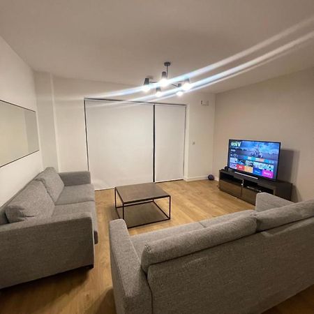 Private Room In A New Shared Apartment Maynooth Exterior foto